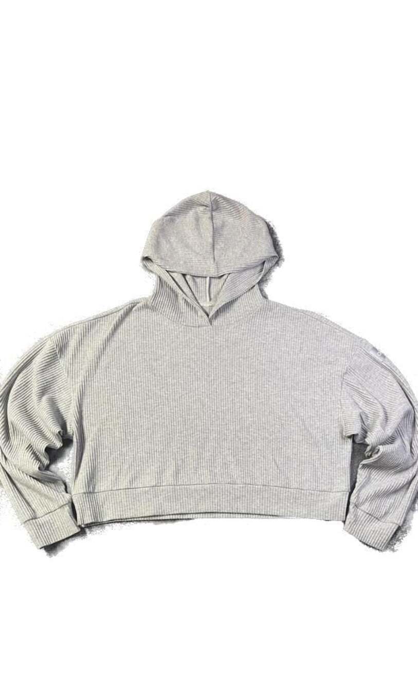Alo Yoga Muse Ribbed Cropped Hoodie in Athletic Heather Grey